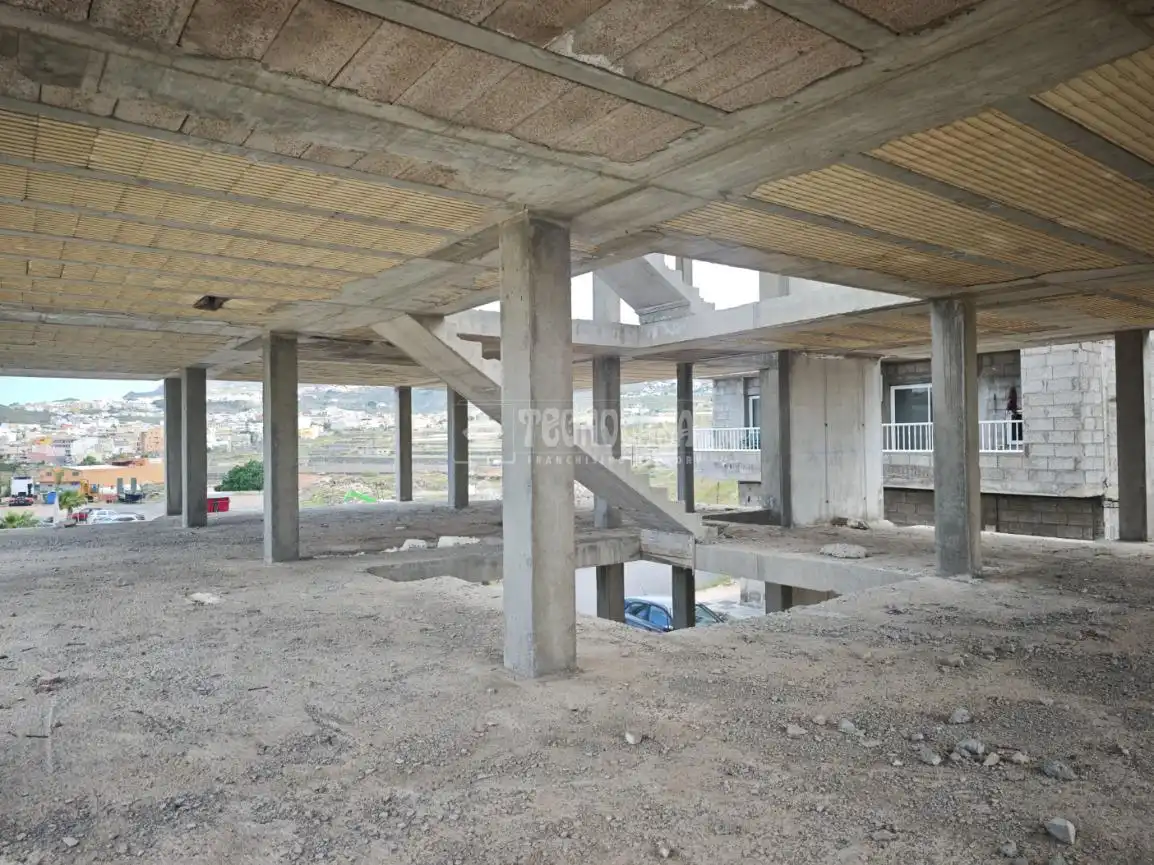 Edifici en venda en Arona