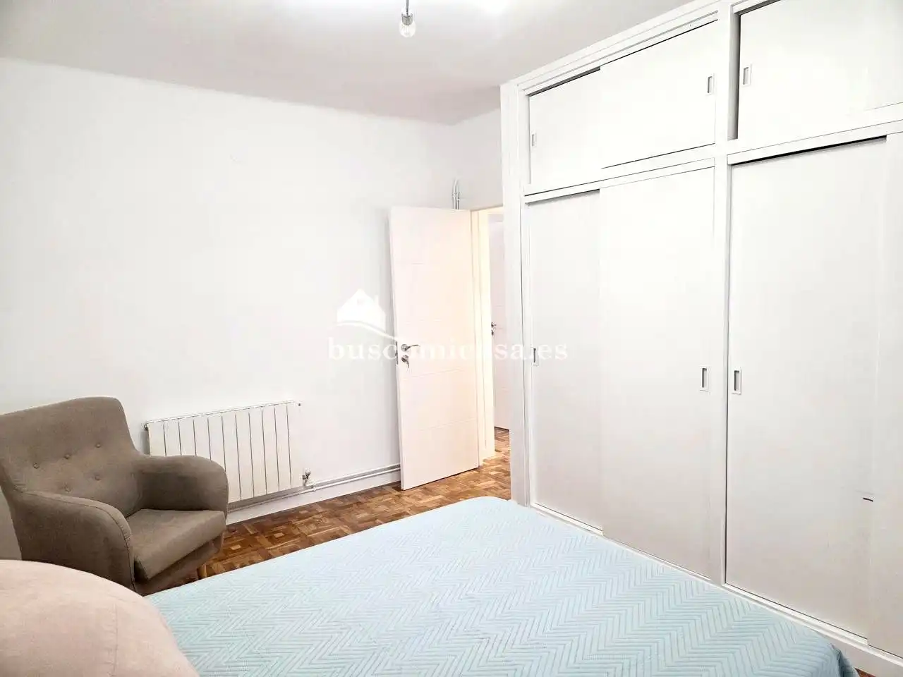 Dormitori de Pis per a compartir en Jaén amb Aire condicionat, Calefacció i Parquet