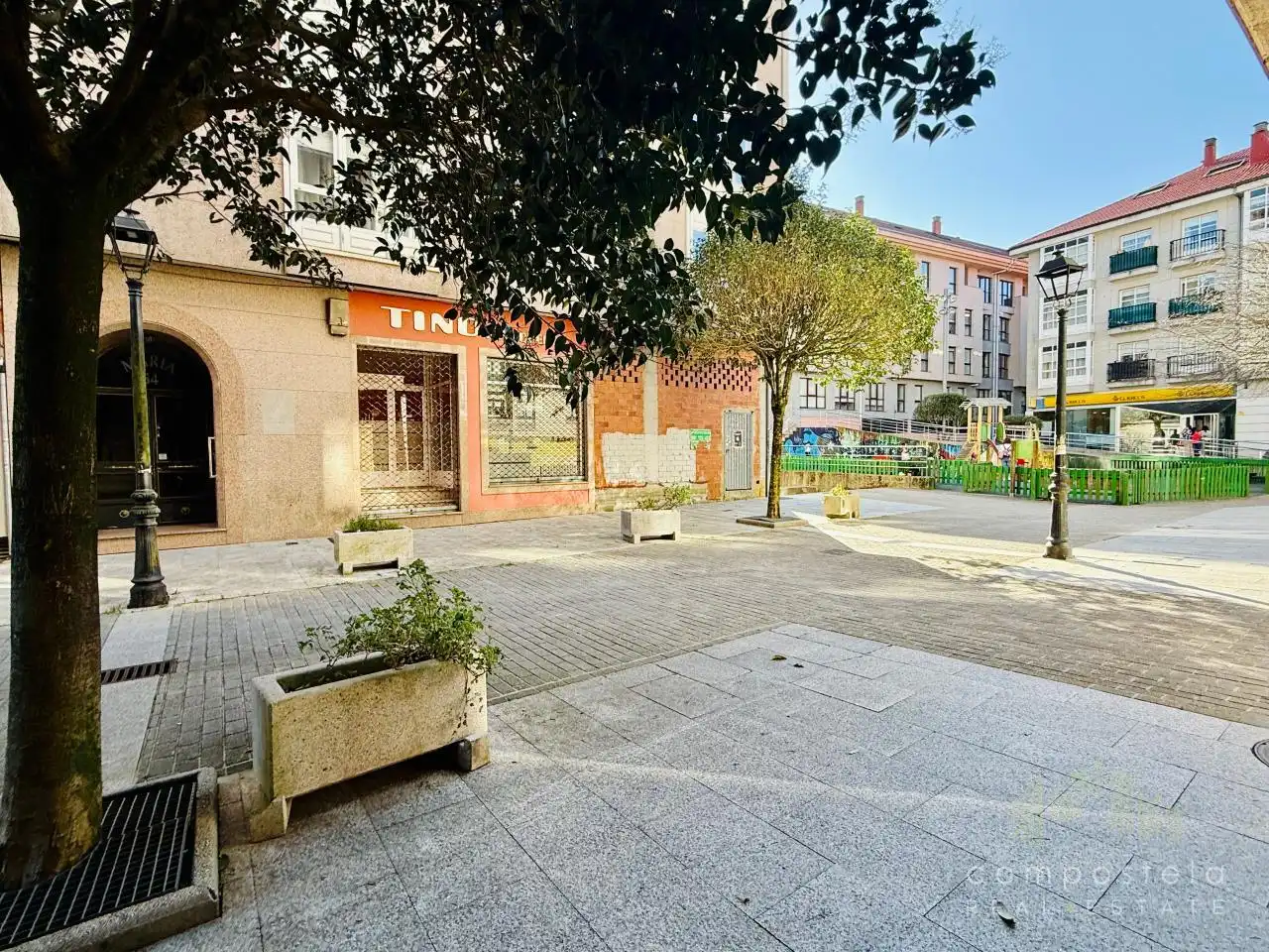 Appartamento con terrazza in vendita a Avenida Rosalía de Castro, imagen 2
