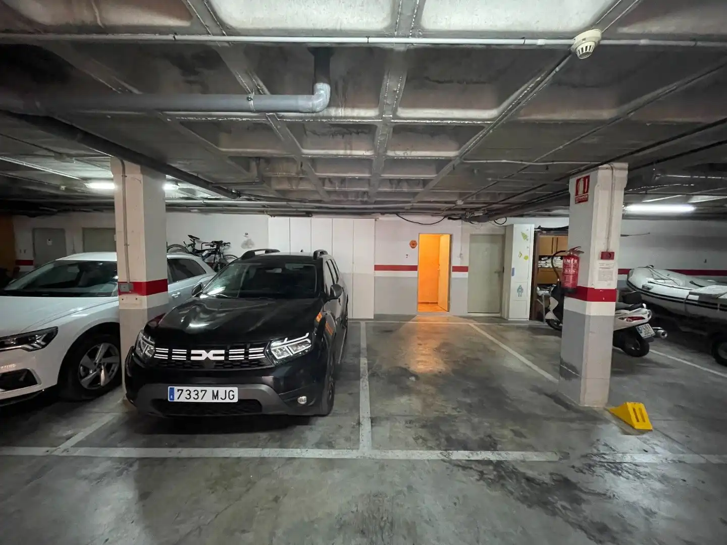 Parking of Detached homes for sale in Elche / Elx