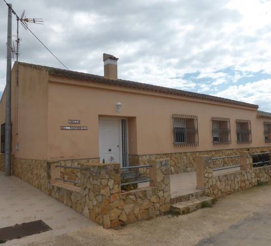 Casa-chalet en Venta en c/ Mayor en La Pinilla - Las Palas