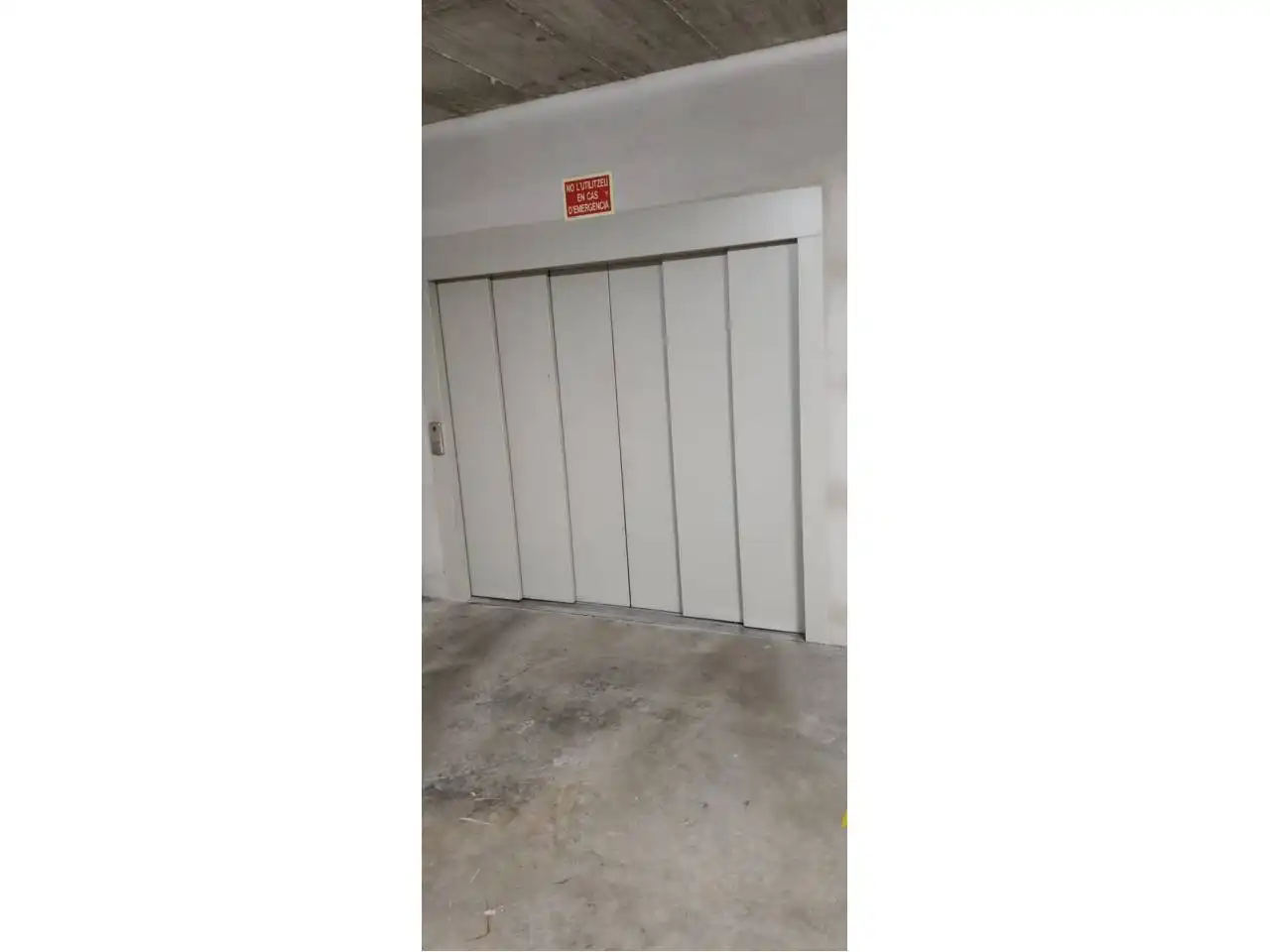 Parking with lift for sale in Eixample Sud – Migdia, imagen 3