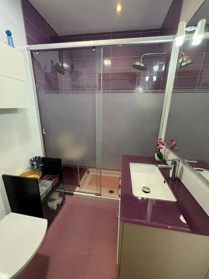Bany de Casa adosada en venda en Benicasim / Benicàssim amb Aire condicionat, Jardí privat i Terrassa