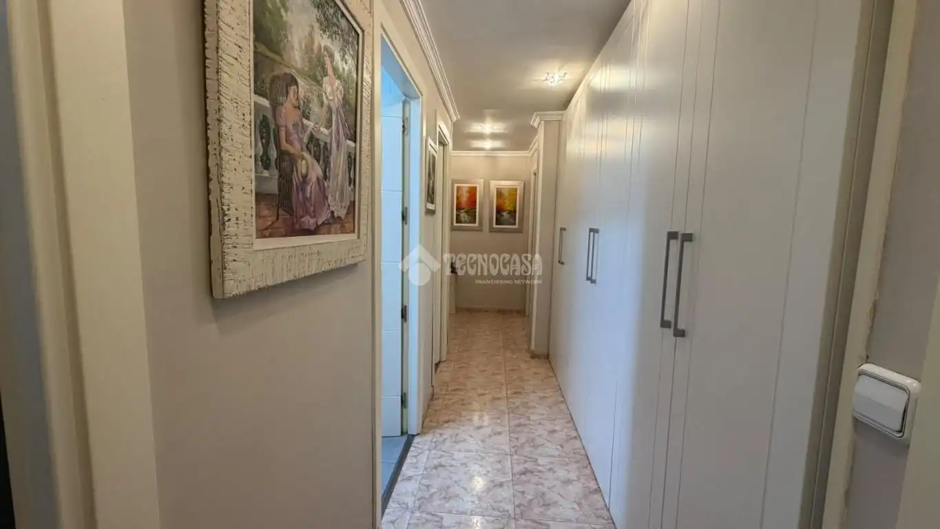 Flat with lift for sale in Carabanchel