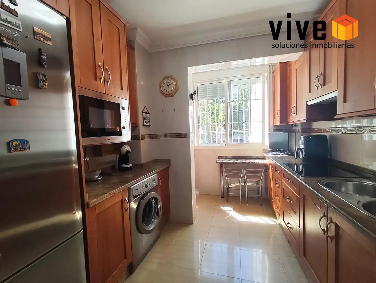 Kitchen of Flat for sale in Sevilla  with Air Conditioner