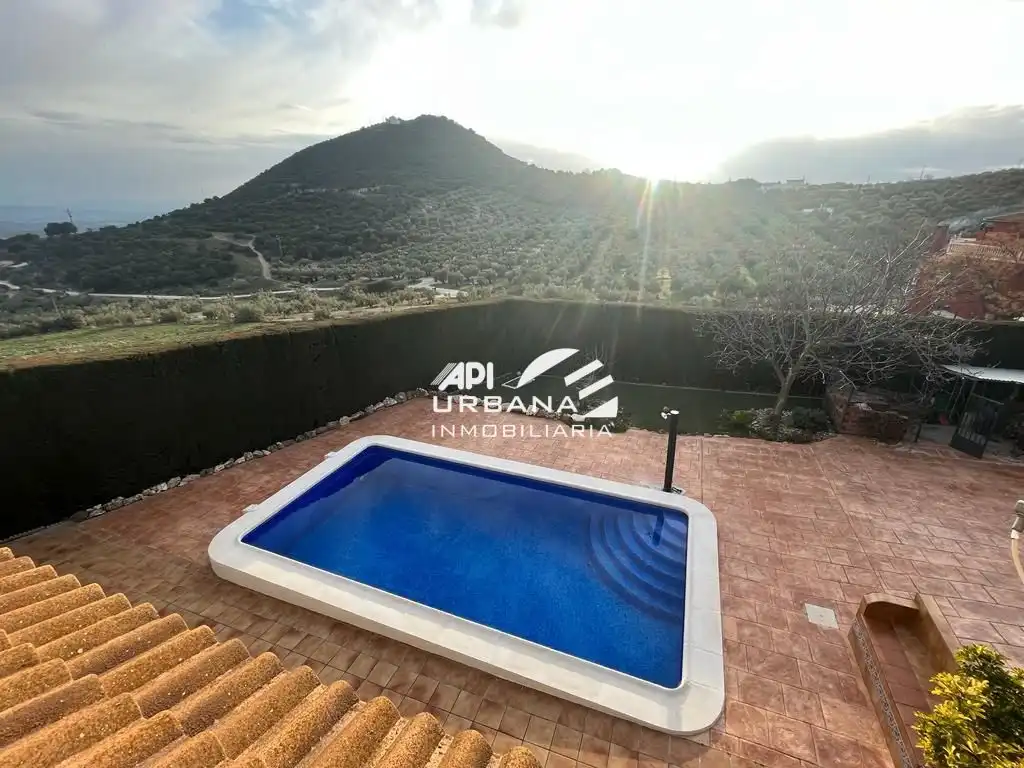 Piscina de Casa o chalet en venta en Lucena con Aire acondicionado, Jardín privado y Piscina