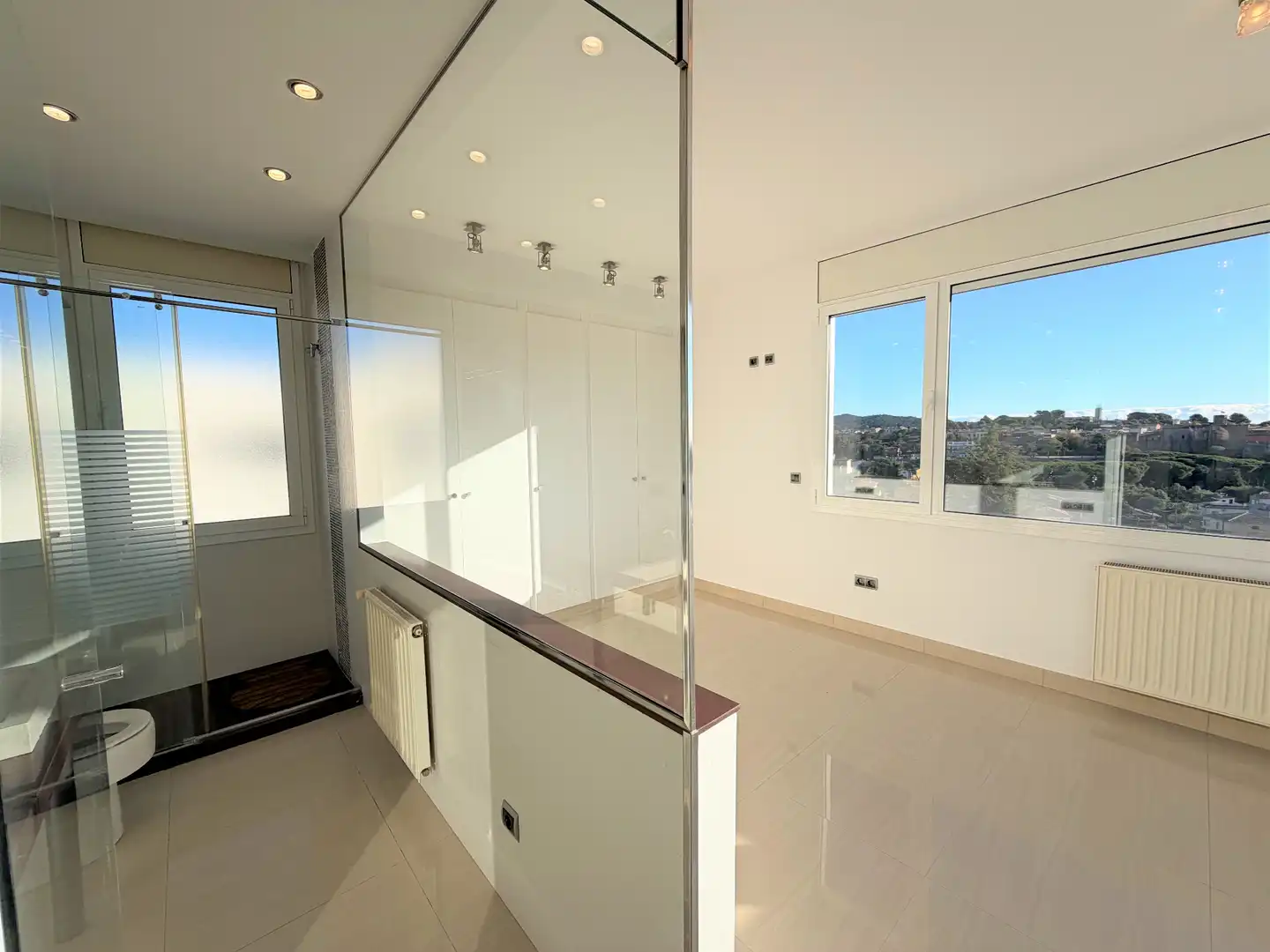 Chalet con piscina en venta en Carrer del Ripollès, imagen 10