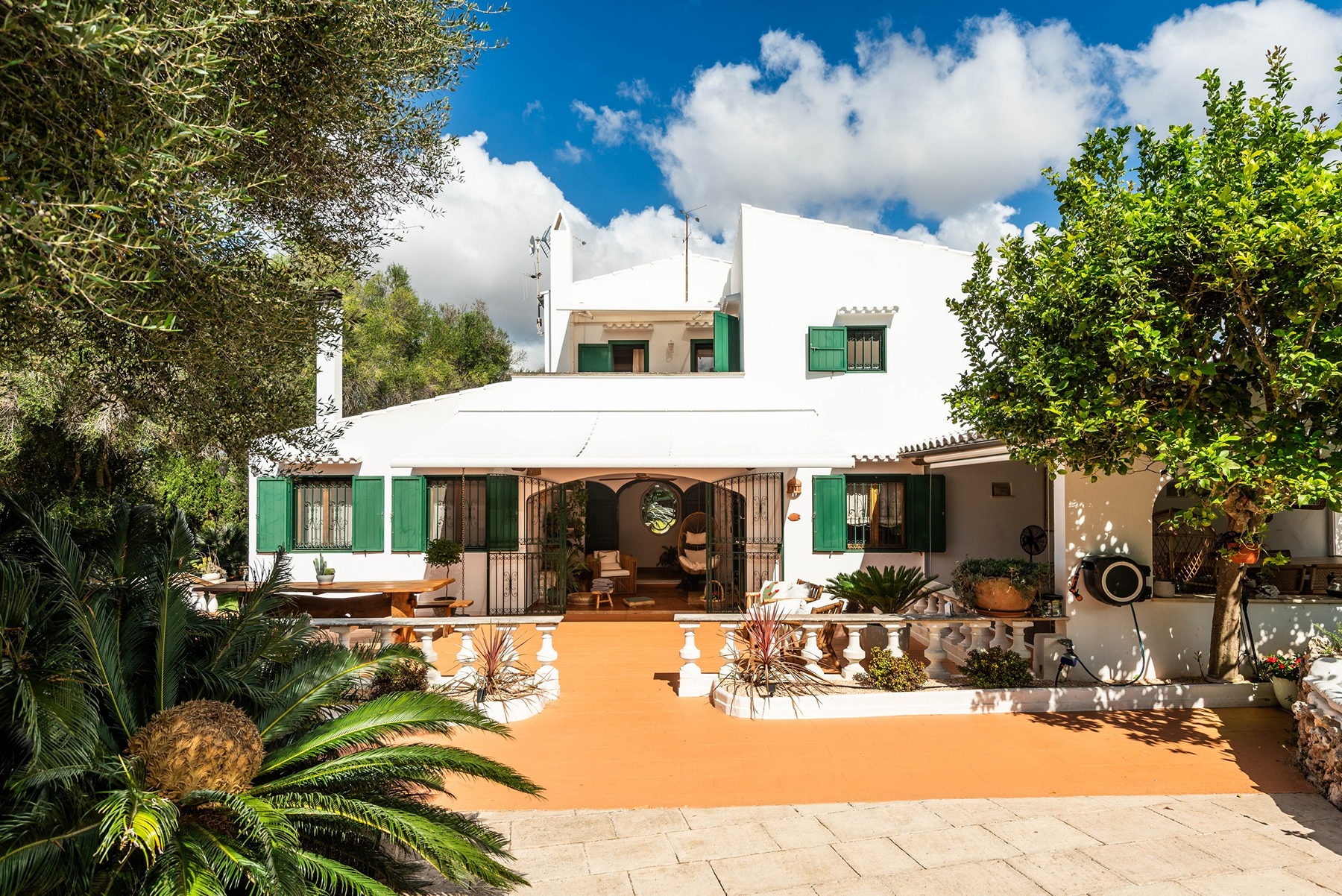 Vista exterior de Casa o xalet en venda en Ciutadella de Menorca amb Aire condicionat, Calefacció i Jardí privat