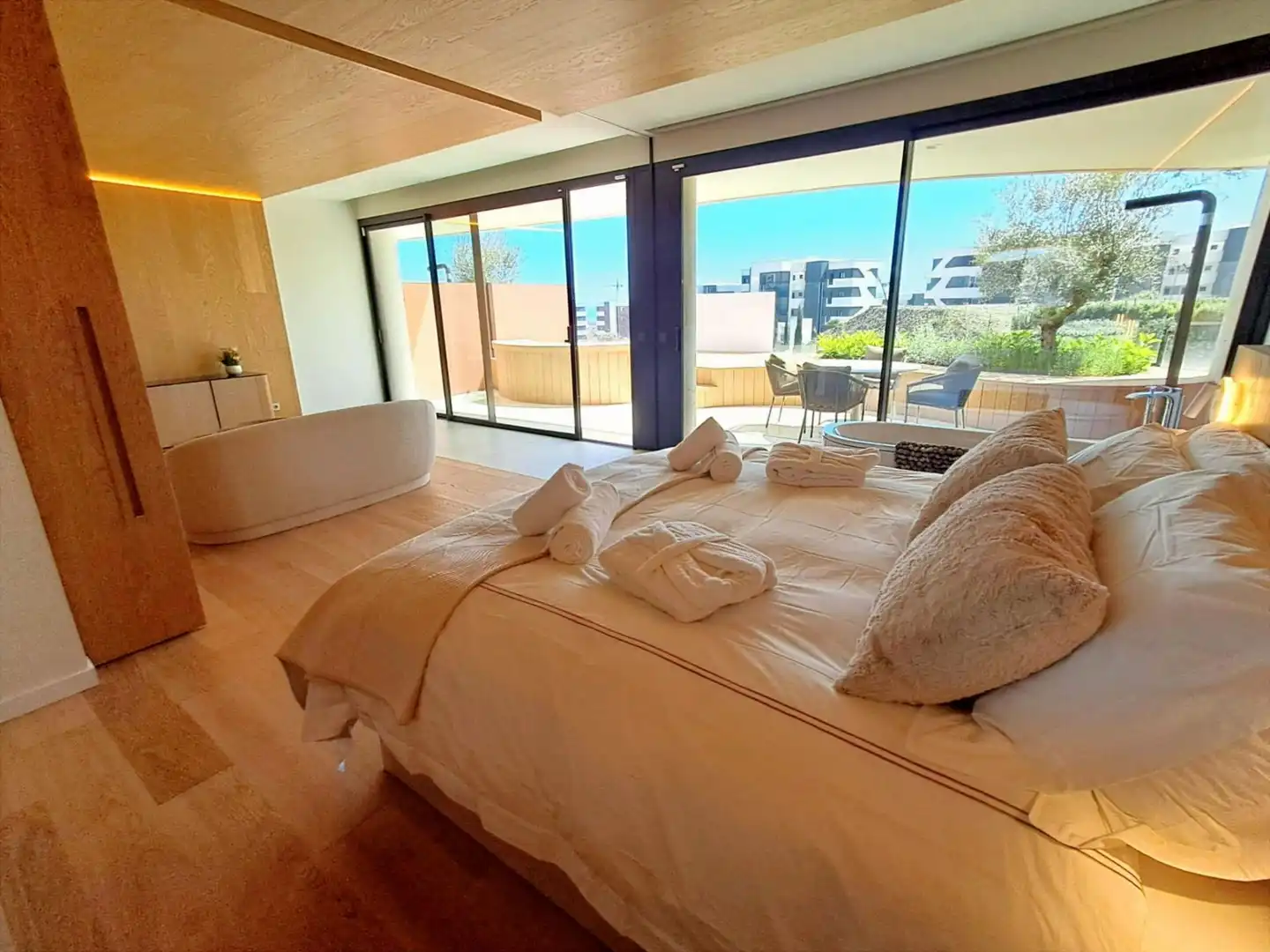 Habitación de Apartamento en venta en Fuengirola con Aire acondicionado, Terraza y Trastero