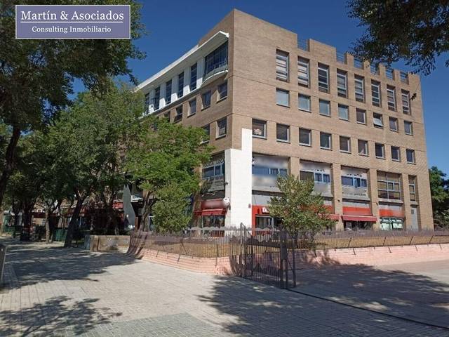 Oficina en Venta en  ALCALDE LUIS URUÑUELA, 6 en Parque Alcosa