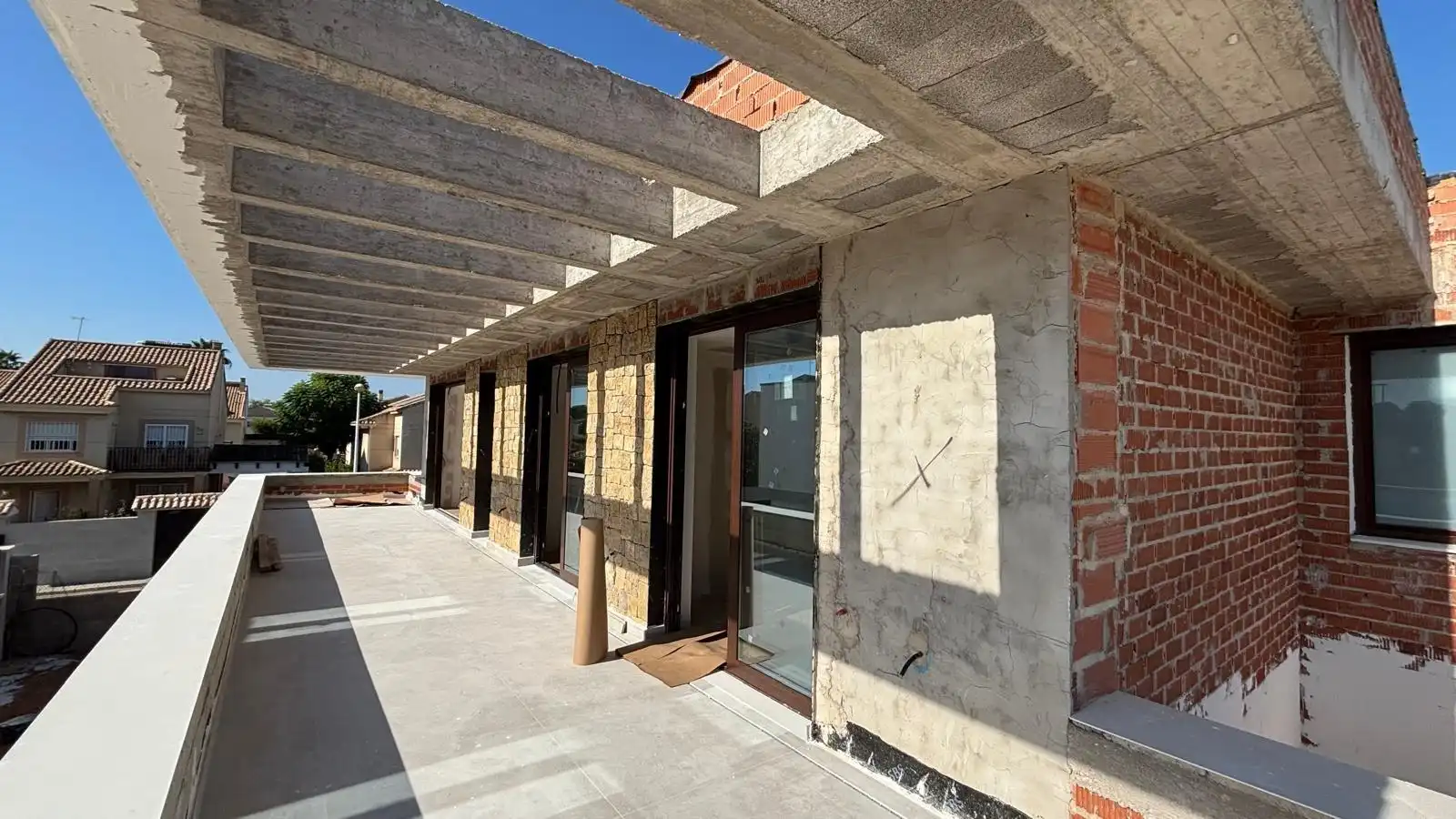 Exterior view of Houses for sale in L'Eliana  with Air Conditioner, Private garden and Terrace