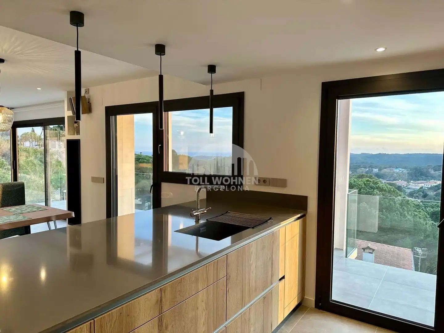 House with pool for sale in C/Valencia, imagen 2