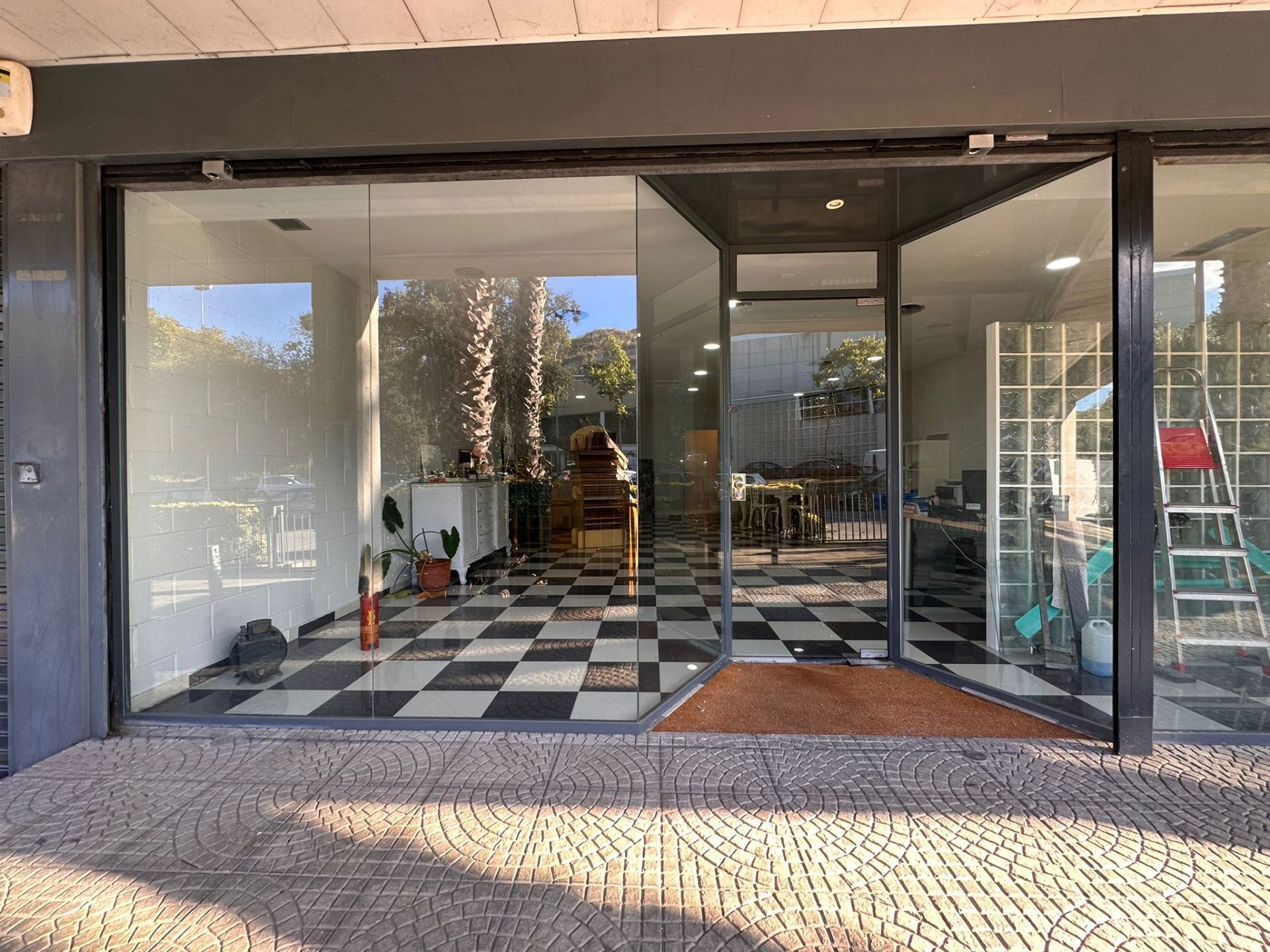 Industrial buildings for sale in Badalona