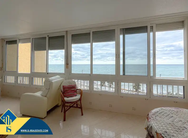 Flat with terrace for sale in Playa del Cura