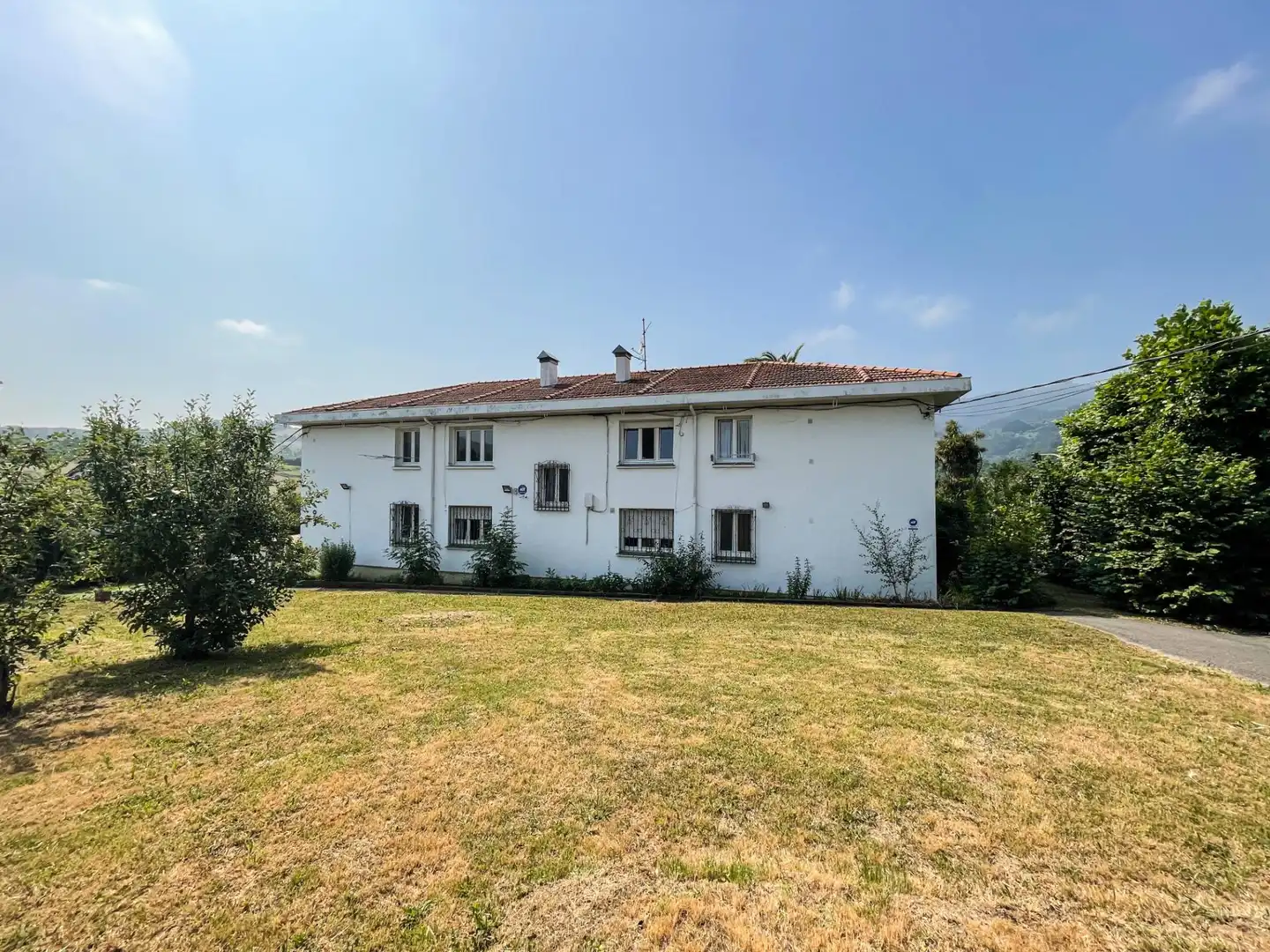 Exterior view of Houses for sale in Abanto y Ciérvana-Abanto Zierbena  with Heating, Private garden and Storage room