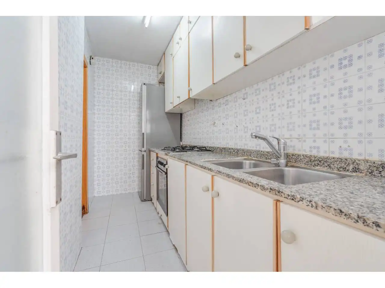 Kitchen of Flat for sale in Terrassa  with Air Conditioner