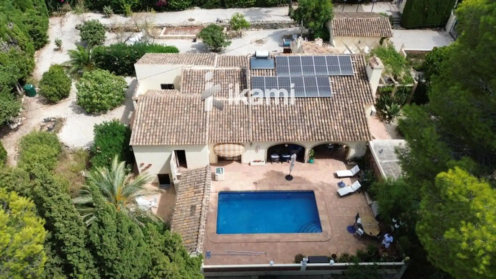 Vista exterior de Casa o xalet en venda en Jávea / Xàbia amb Aire condicionat, Calefacció i Jardí privat