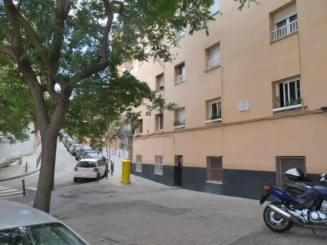 Außenansicht von Gebäude zum Verkauf in Barcelona