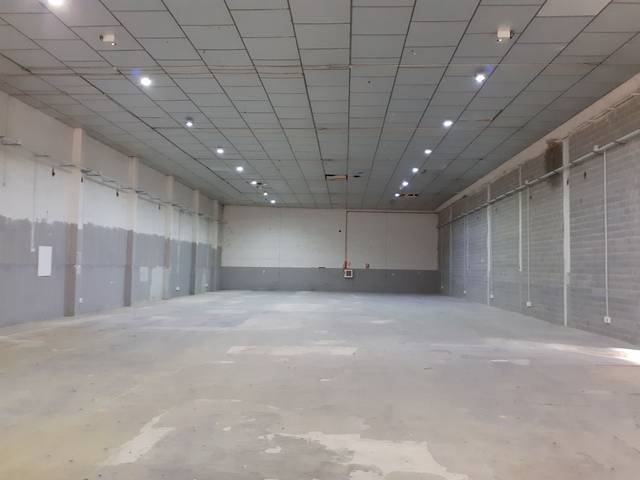 Nave industrial en Alquiler en La Verneda i la Pau