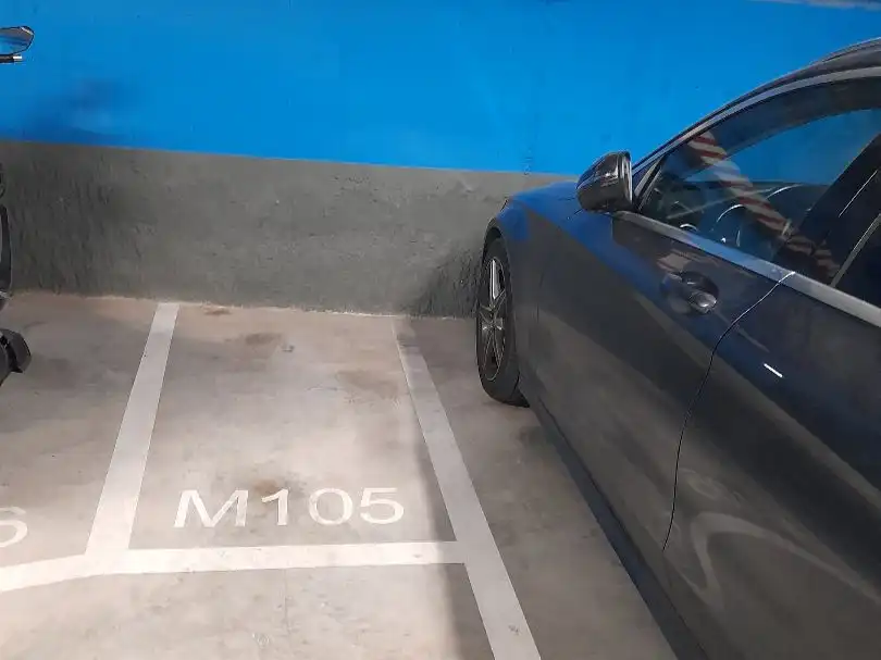 Parkplatz von Garage zur Miete in Sant Martí