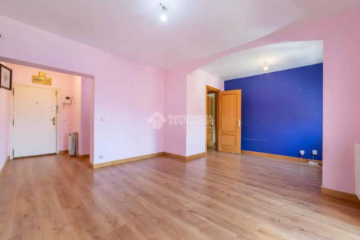 Sala d'estar de Pis en venda en Madrid amb Calefacció
