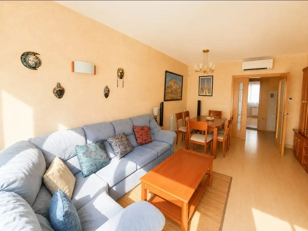 Flat for sale in Calle Antonio Calvo 7, imagen 2