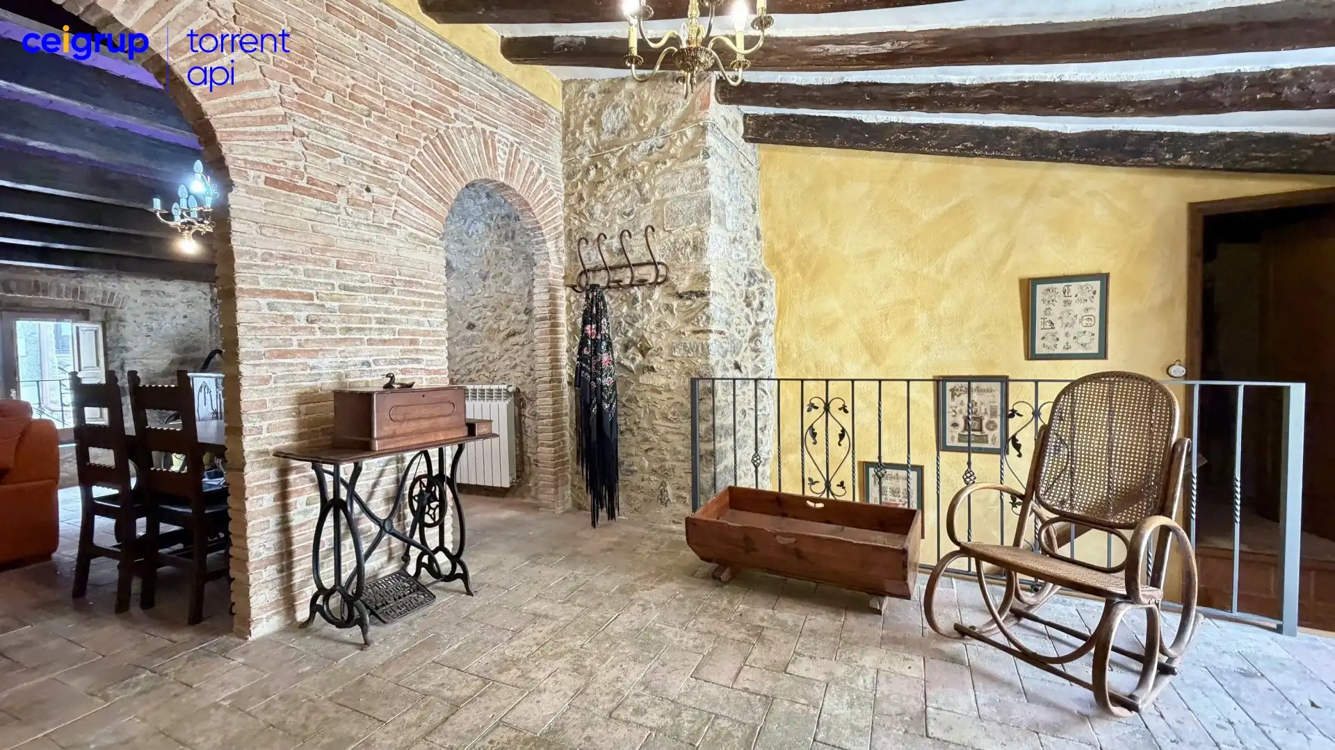 Country house with terrace for sale in Torroella de Montgrí