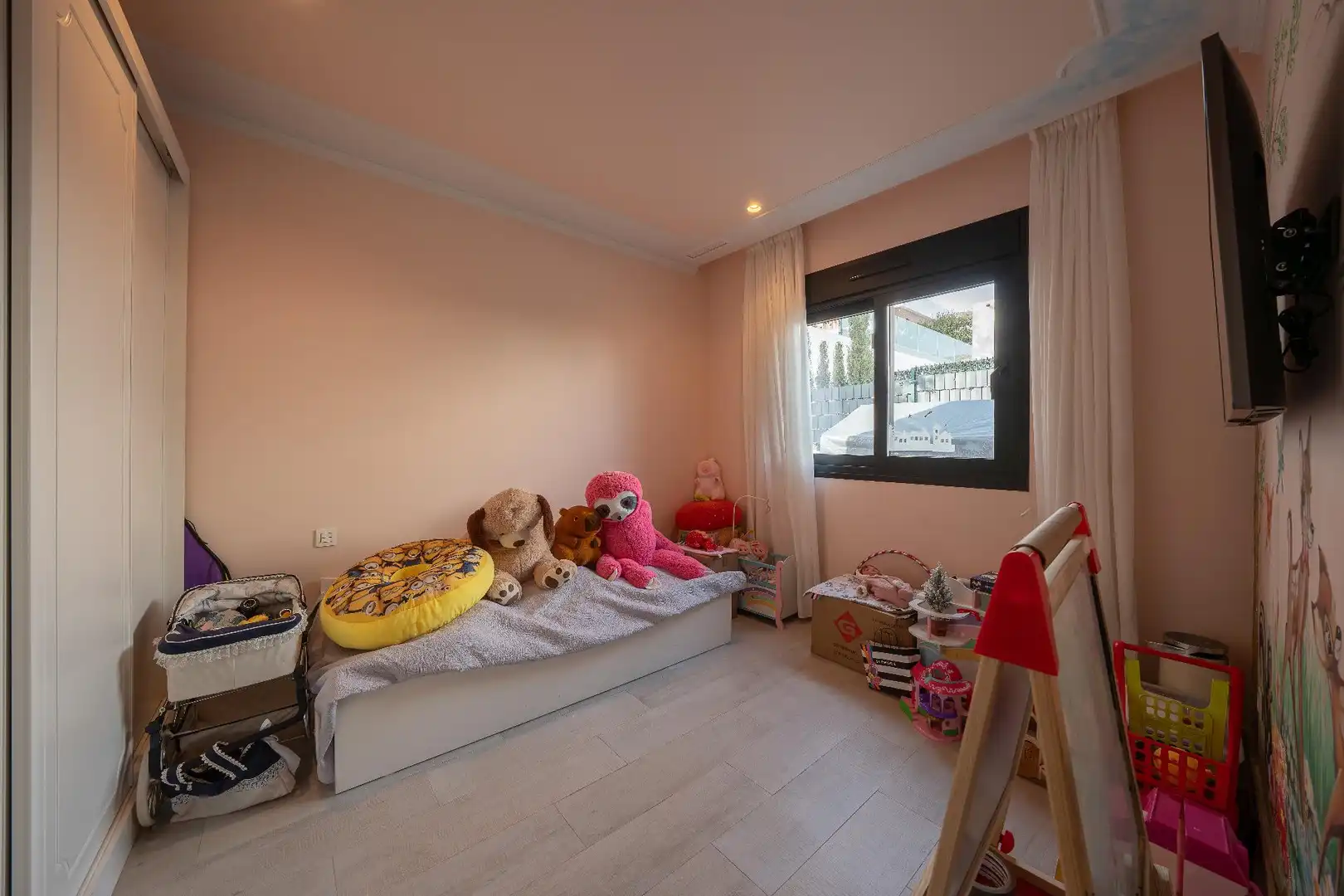 Dormitori de Casa o xalet de lloguer en Finestrat amb Aire condicionat, Calefacció i Jardí privat