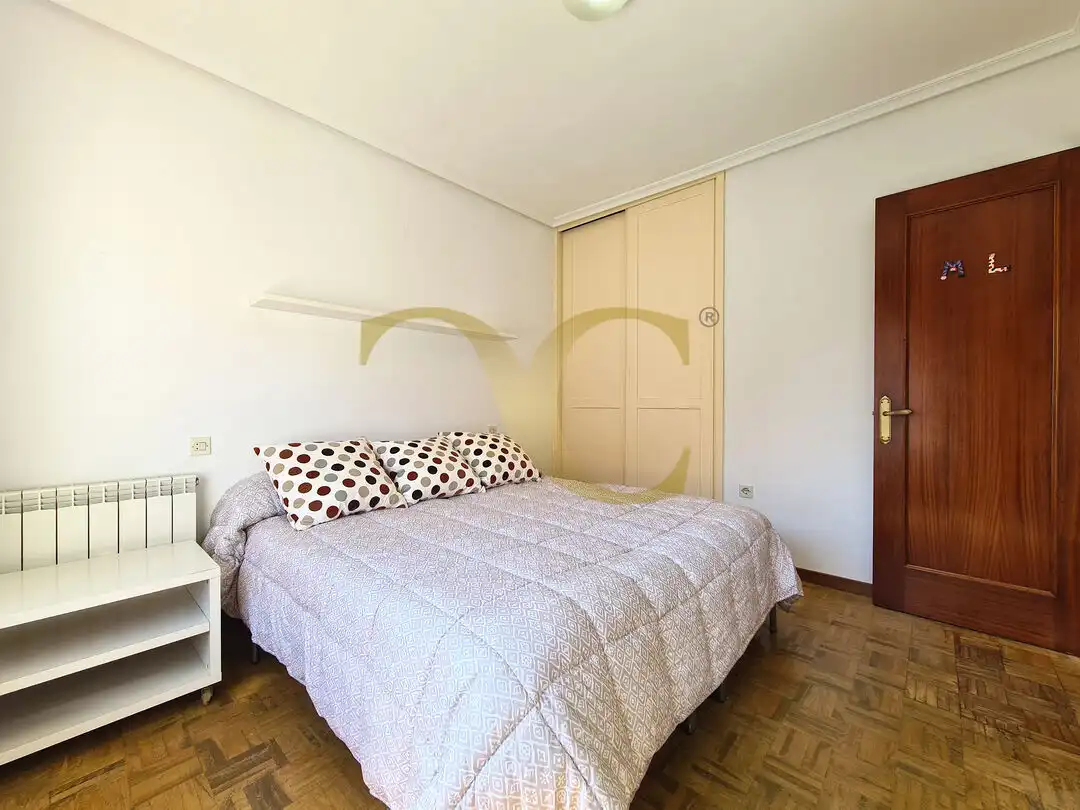 Dormitori de Casa o xalet en venda en Ribadesella amb Calefacció i Terrassa