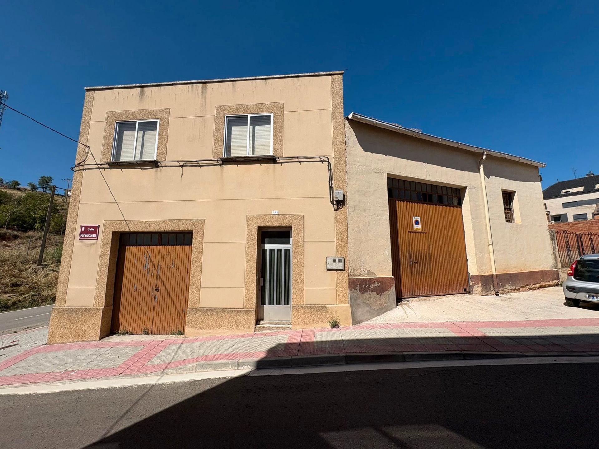 Vista exterior de Casa o xalet en venda en Villamediana de Iregua amb Moblat