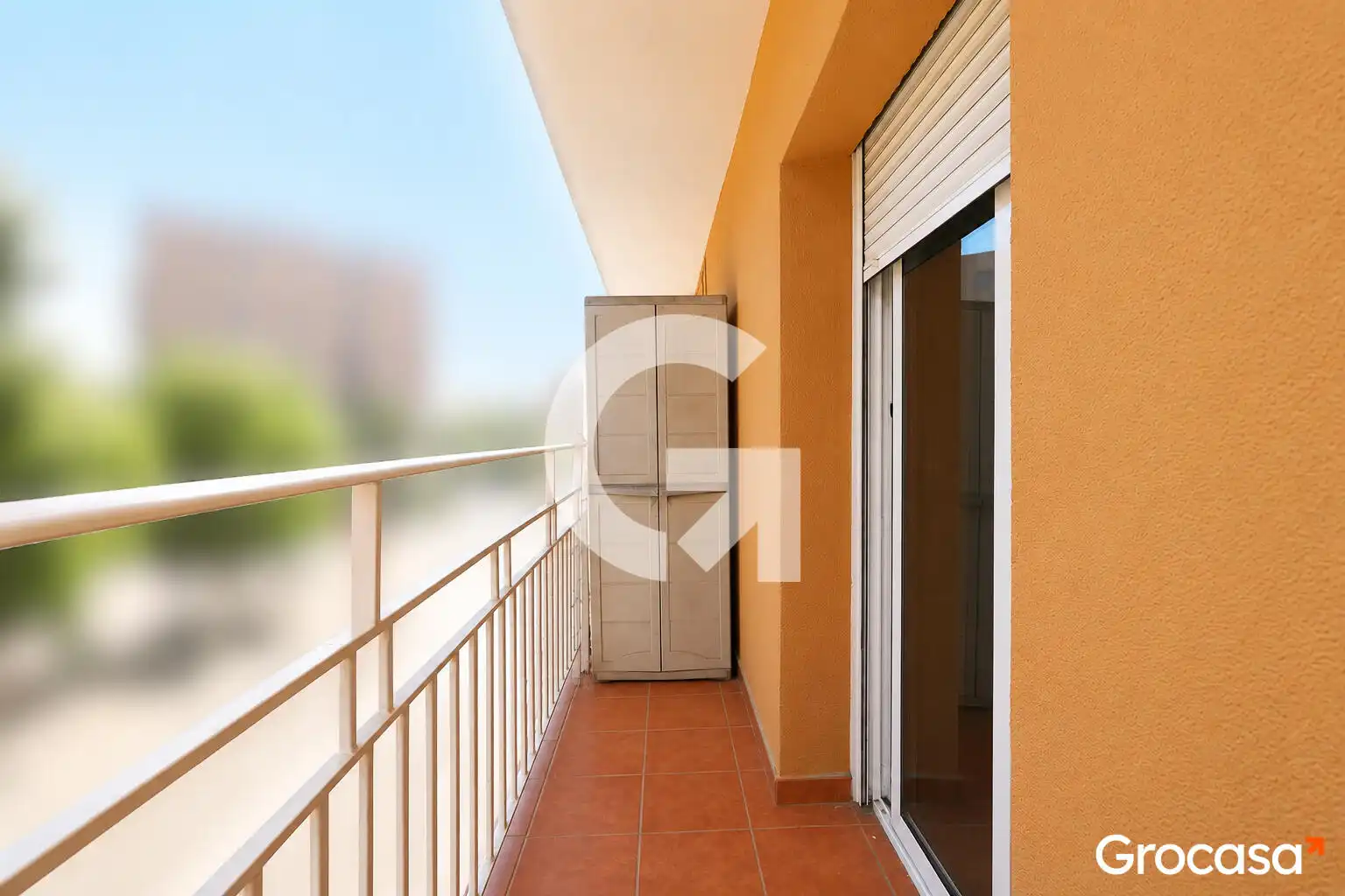 Terrasse von Wohnung zum Verkauf in Sant Boi de Llobregat mit Klimaanlage, Heizung und Möbliert