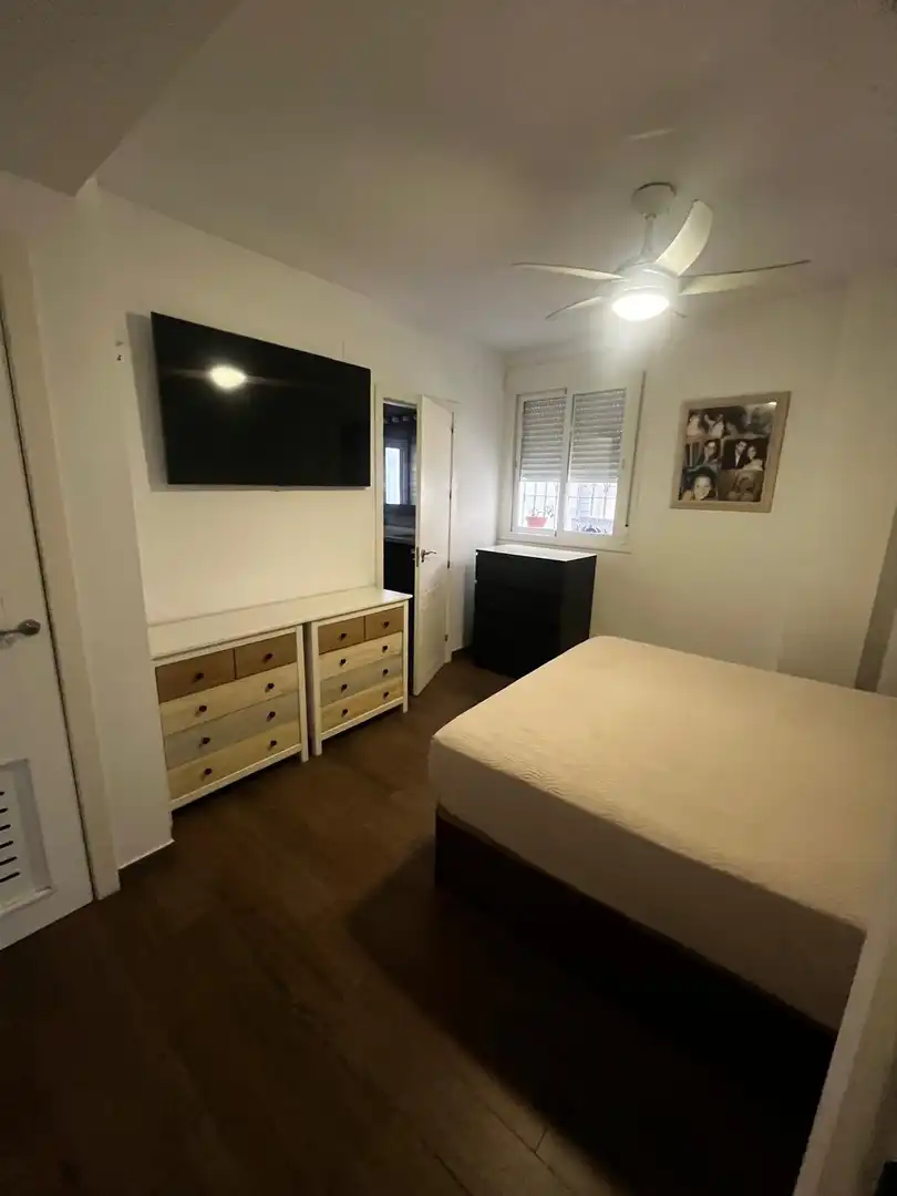 Bedroom of Flat for sale in Córdoba  with Air Conditioner, Parquet flooring and Storage room