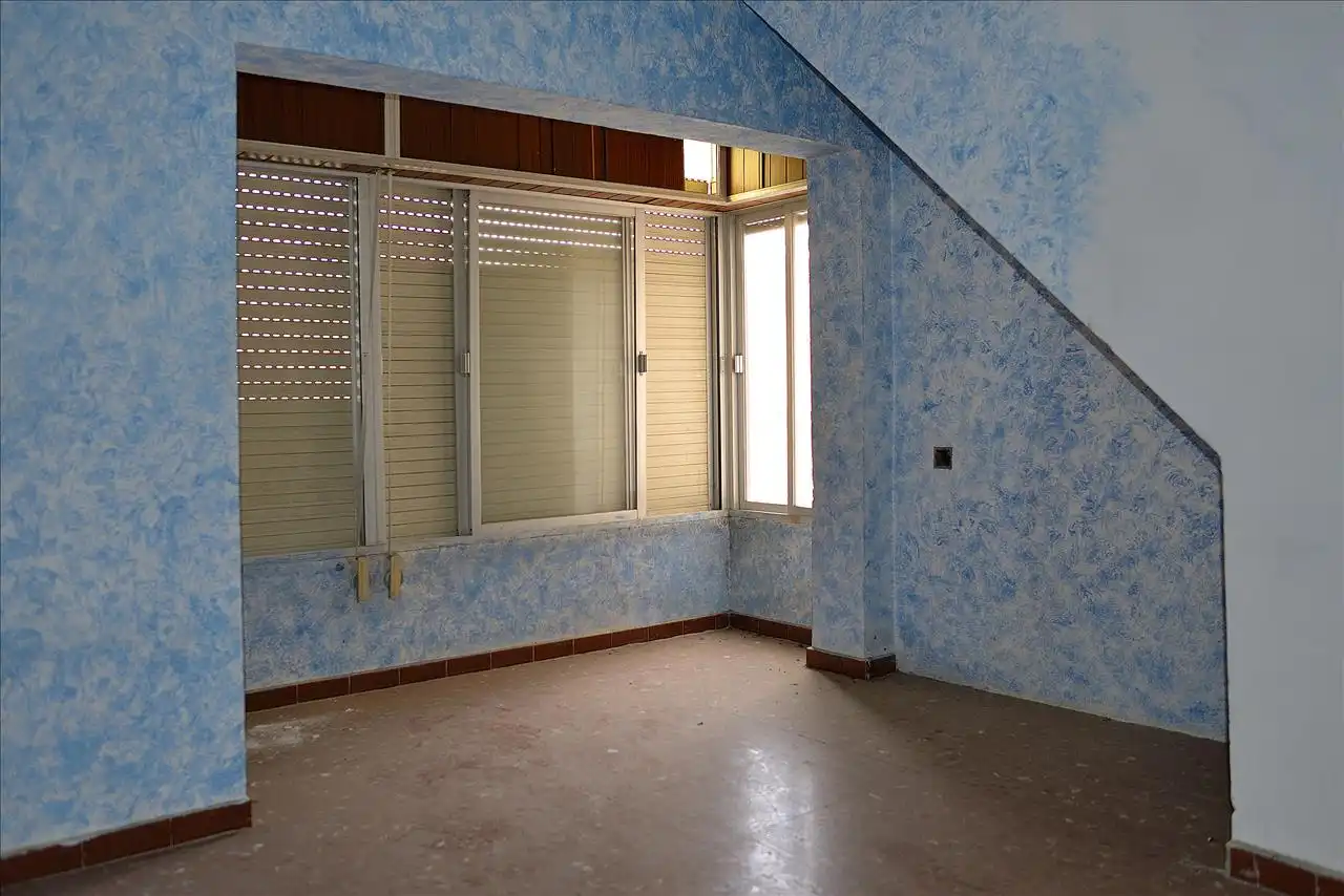 Detached homes for sale in Algeciras