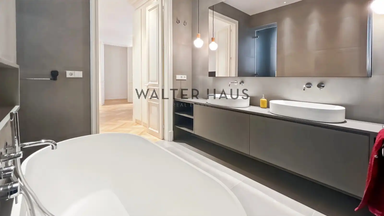 Baño de Piso de alquiler en Barcelona con Aire acondicionado, Calefacción y Terraza