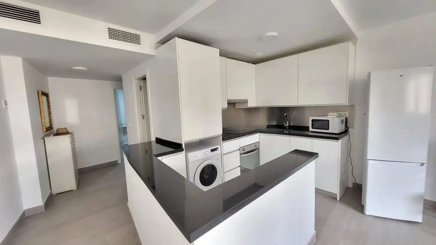 Cocina de Apartamento en venta en Rincón de la Victoria con Aire acondicionado, Trastero y Amueblado