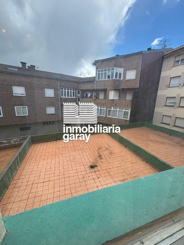 Vista exterior de Piso en venta en Espinosa de los Monteros