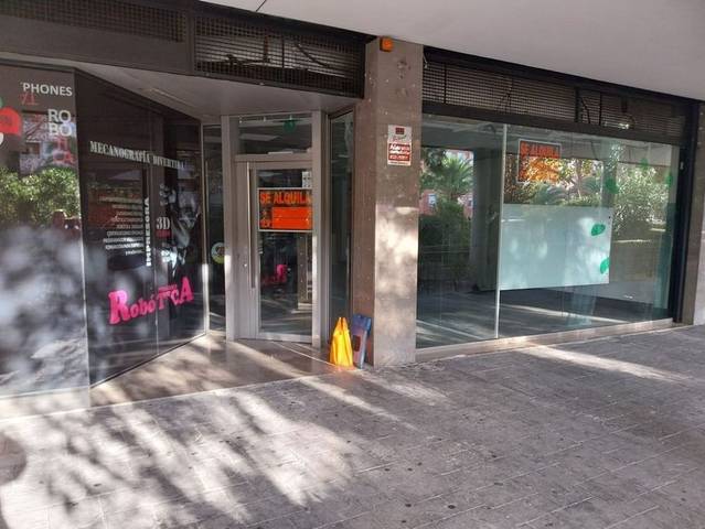 Local comercial en Alquiler en Restón I - Restón II