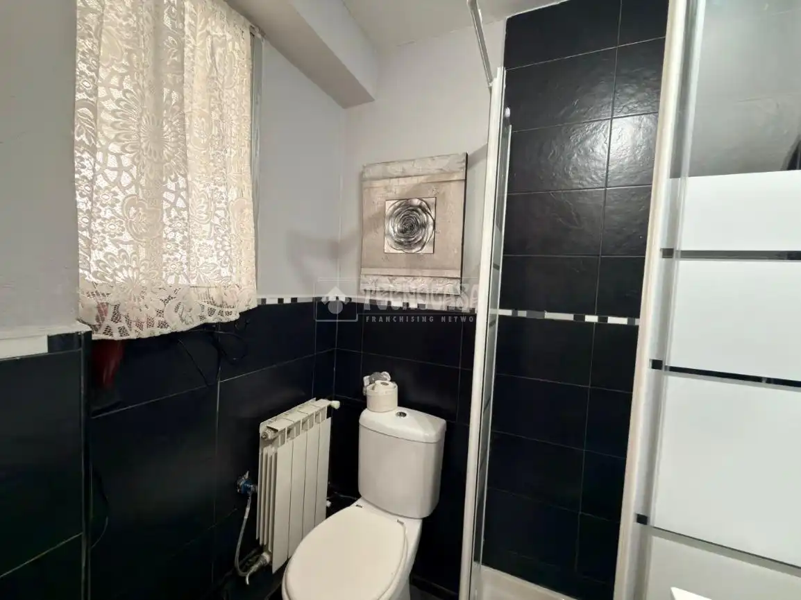 Baño de Piso en venta en Alcalá de Henares con Calefacción y Terraza