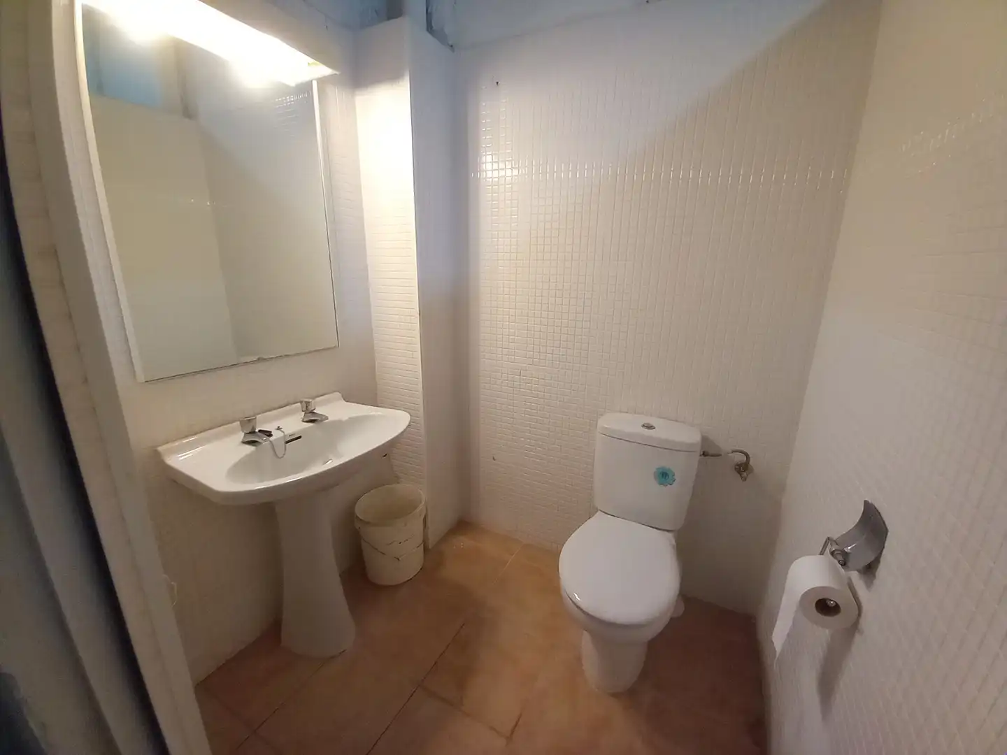 Bathroom of Commercial properties for sale in Vinaròs