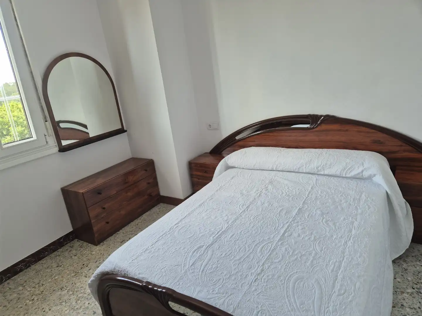 Bedroom of Houses for rent in Carballo  with Private garden, Parquet flooring and Storage room