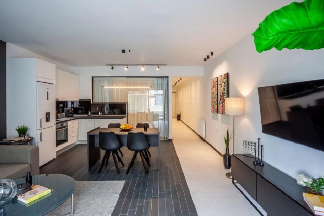 Kitchen of Flat to rent in Cornellà de Llobregat  with Air Conditioner, Furnished and Pets allowed