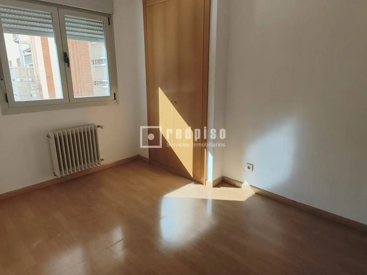 Schlafzimmer von Wohnung zur Miete in Hortaleza