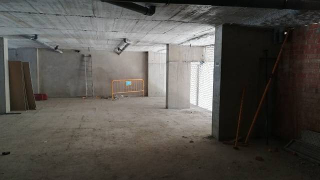 Local comercial en Venta en Carrer Baldiri Net i Figueres, 3 en Vinyets - Molí Vell
