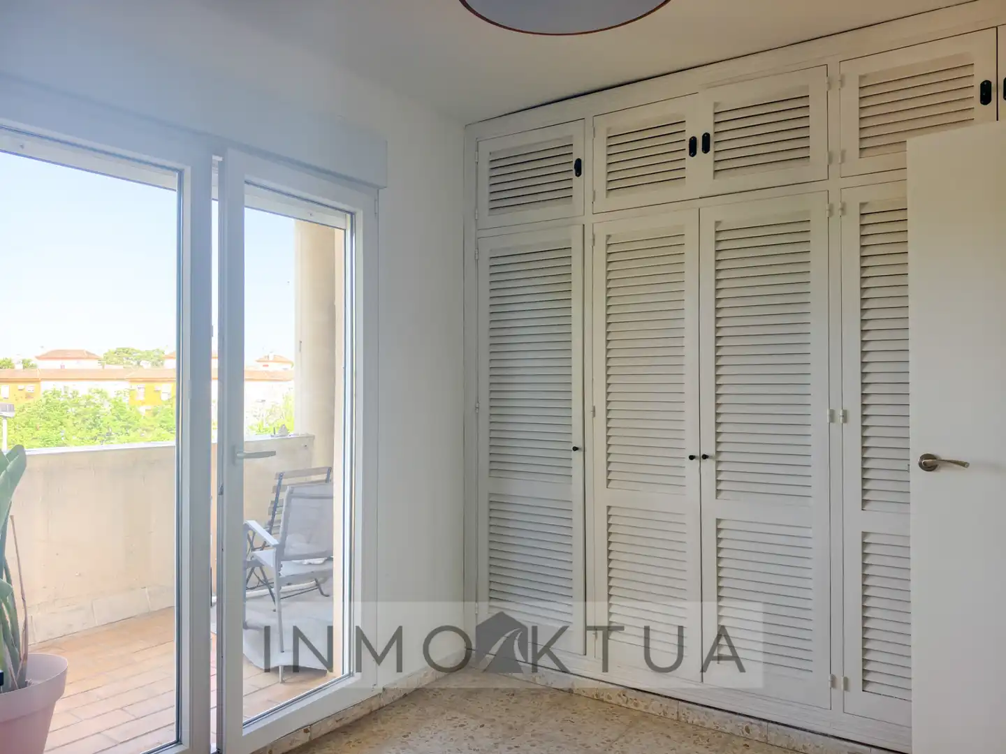 Ático de alquiler en Puertas del sur - Guadabajaque