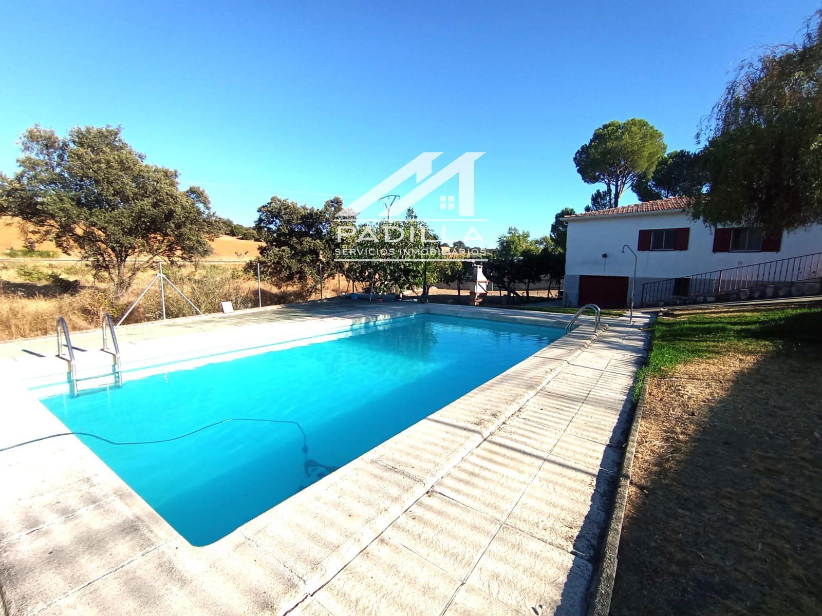 Piscina de Casa o chalet en venta en Méntrida con Aire acondicionado, Calefacción y Trastero