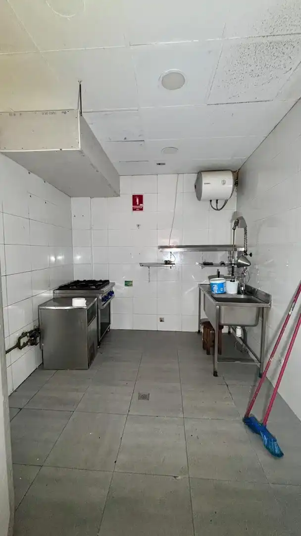Kitchen of Commercial properties for sale in Salamanca