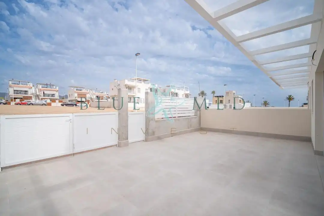Duplex con piscina in vendita a Calle EMBARCACIÓN COLUMBRETES, imagen 5