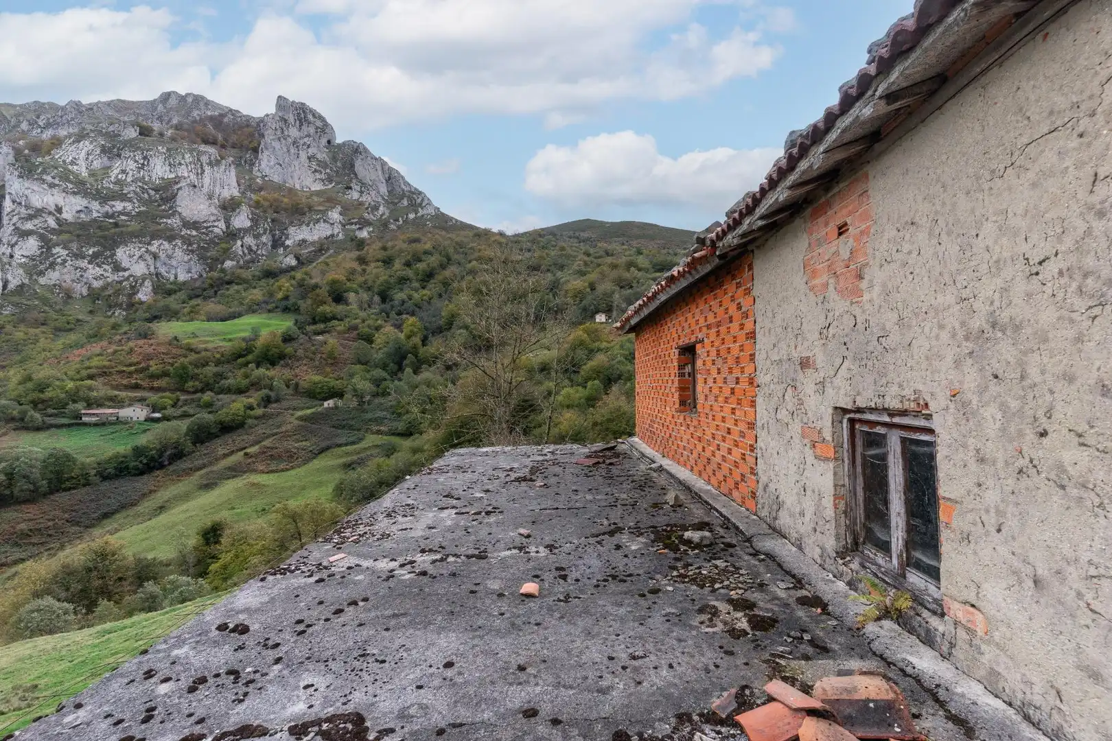 Außenansicht von Grundstücke zum Verkauf in Laviana
