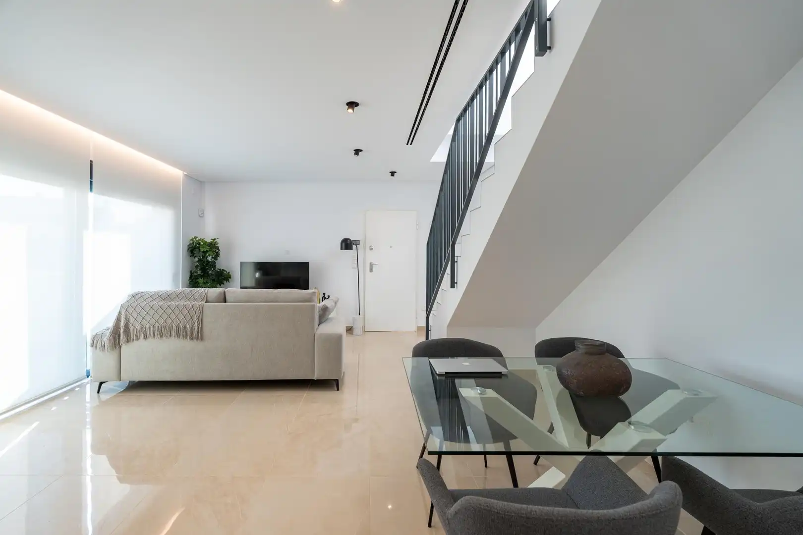 Sala de estar de Casa adosada en venta en Elche / Elx con Piscina comunitaria