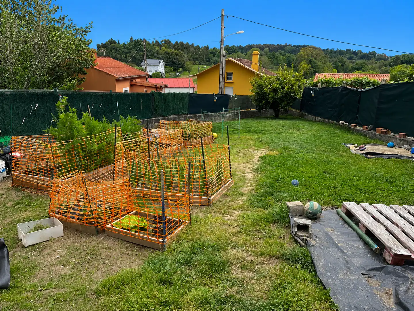 Jardí de Casa adosada en venda en Cabanas amb Jardí privat